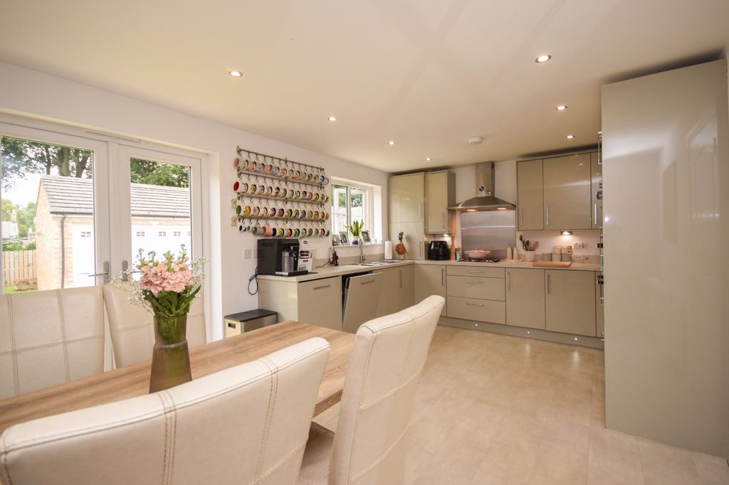 Additional image 5 of 5 bed detached house for saleCleghorn Lea, Lanark ML11