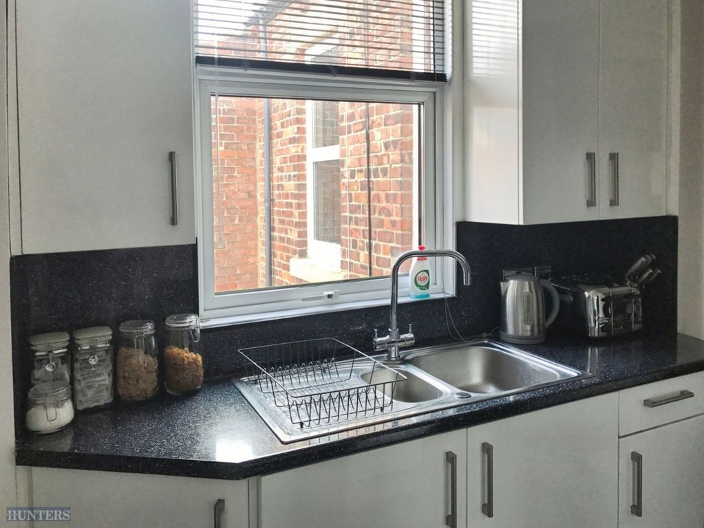 3 bed flat for saleTrevor Terrace, North Shields NE30 photo 3
