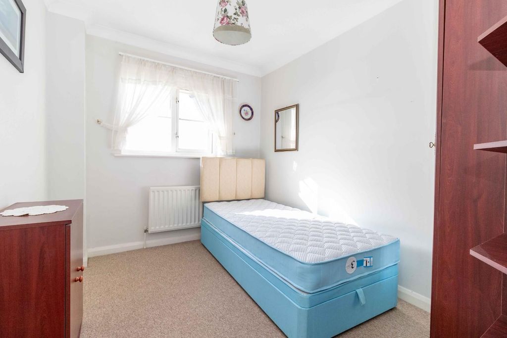 Additional image 9 of 2 bed flat for saleBrighton Road, Lancing BN15