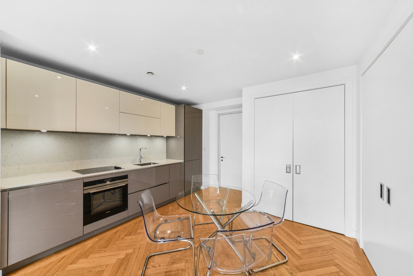 1 Bed Flat, Southwark Bridge Road, SE1, N1 7GU photo 3
