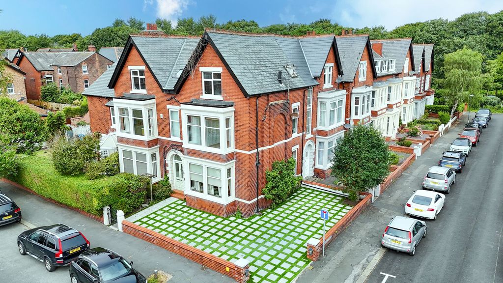 8 bed semi-detached house for saleUpper Westby Street, Lytham St. Annes FY8