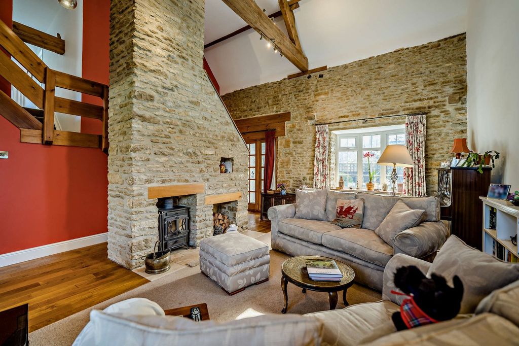 Additional image 4 of 3 bed semi-detached house for saleBurford Road, Lechlade, Gloucestershire GL7