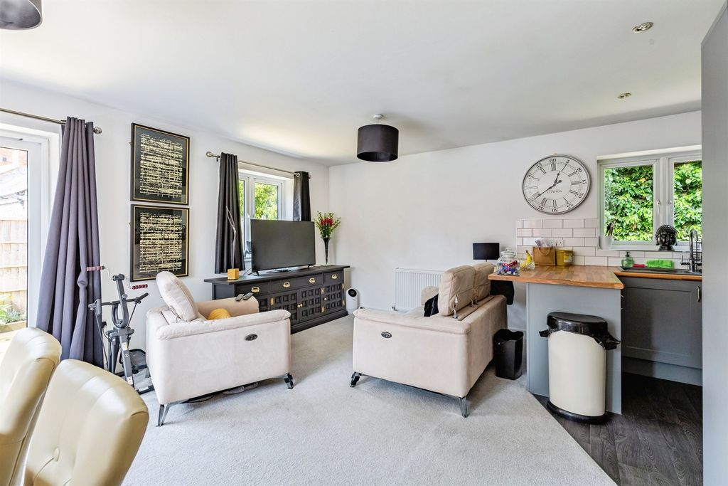 Additional image 11 of 2 bed detached bungalow for saleEast Street, Olney MK46