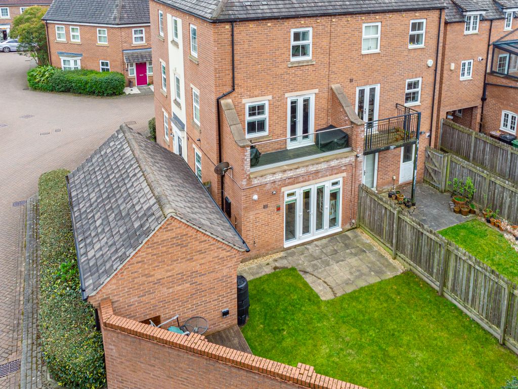 Additional image 13 of 4 bed semi-detached house for saleBorrough View, Leeds LS8