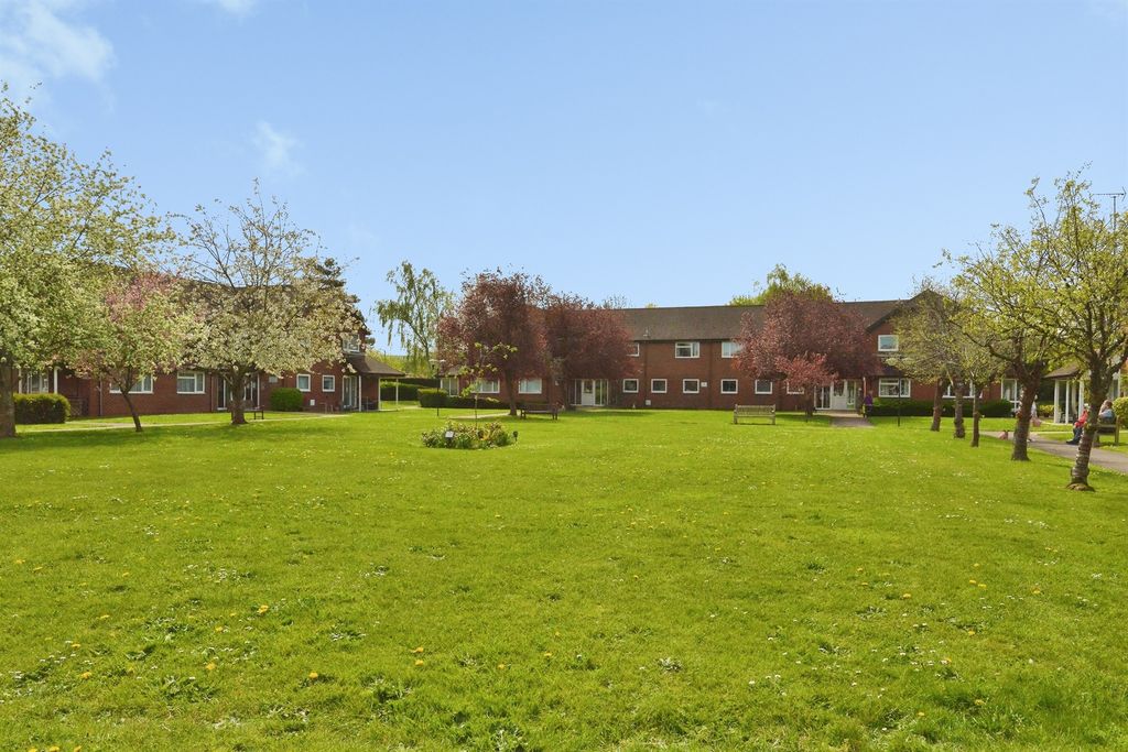 Additional image 9 of 1 bed flat for saleRuskin Court, Newport Pagnell MK16