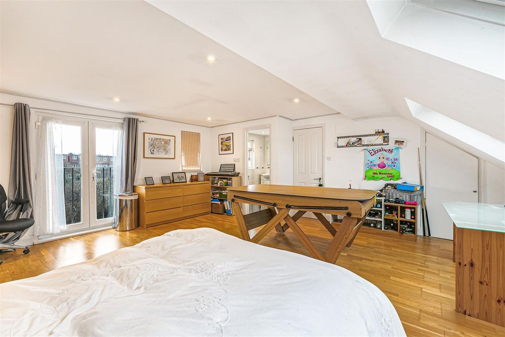Additional image 19 of 5 bed terraced house for saleClarence Avenue, New Malden KT3