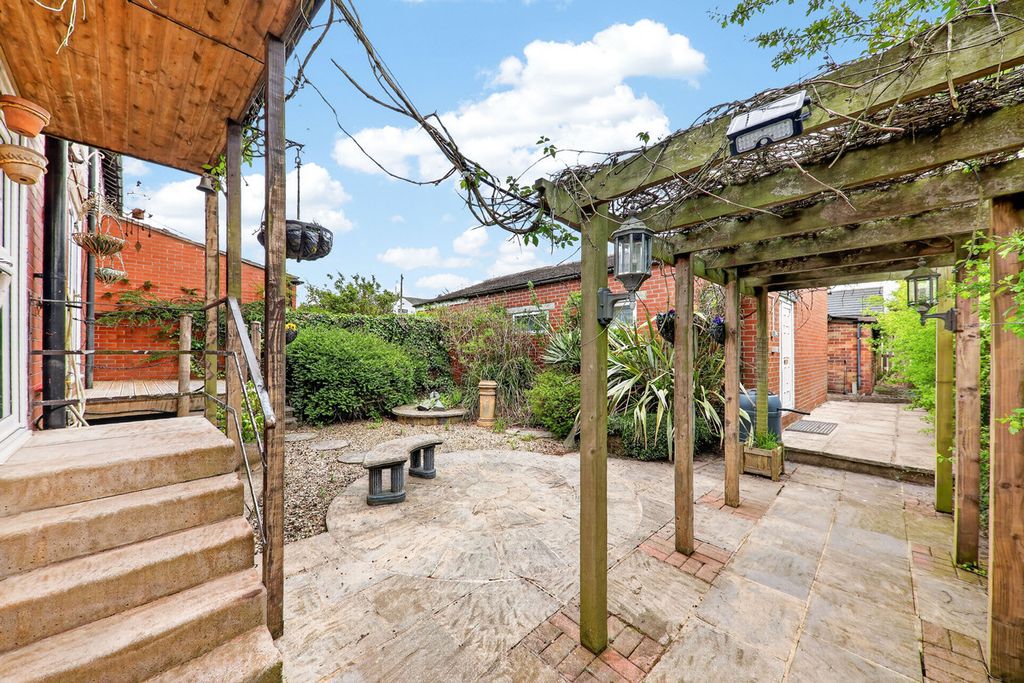 Additional image 22 of 3 bed end terrace house for saleMoorland Road, Leeds LS16