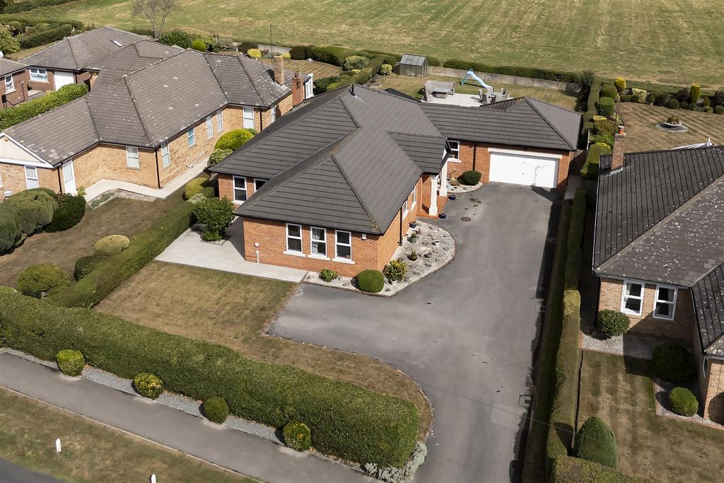 Additional image 22 of 3 bed detached bungalow for saleHumber Road, North Ferriby HU14
