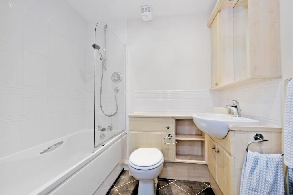 Additional image 6 of 2 bed flat for saleGreat Western Road, The City Centre, Aberdeen AB10