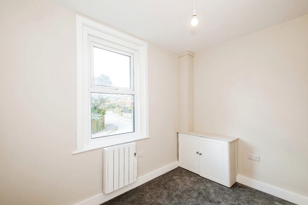 Additional image 14 of 2 bed flat for saleLondon Road, Watersfield, West Sussex RH20