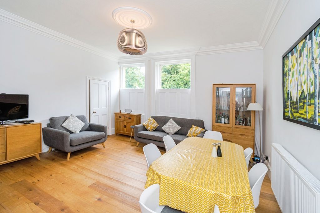 Additional image 7 of 3 bed flat for saleGosport Lane, Lyndhurst, Hampshire SO43