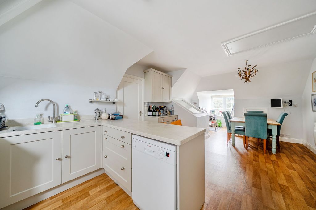 Additional image 12 of 2 bed flat for saleMare Hill Road, Pulborough RH20