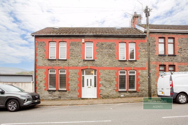 3 bed semi-detached house for saleCemetery Road, Porth CF39