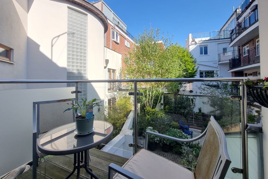 Additional image 13 of 4 bed town house for saleOld Portsmouth, Hampshire PO1