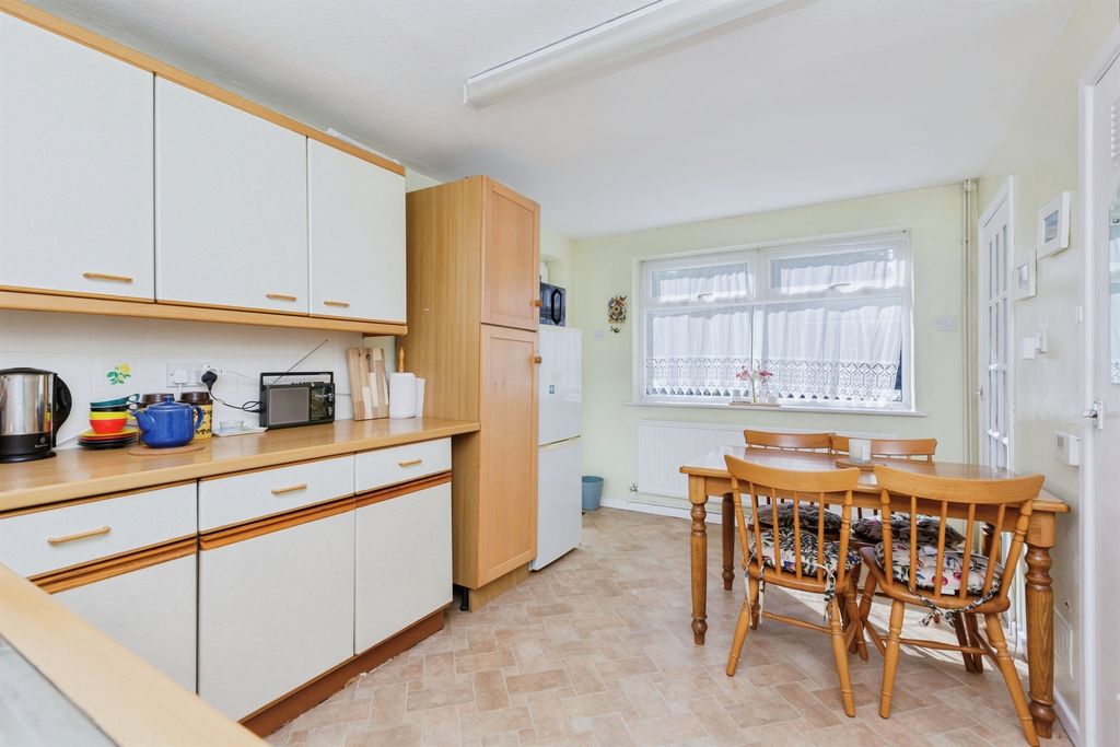 Additional image 3 of 2 bed detached bungalow for saleCarlson Gardens, Lutterworth LE17