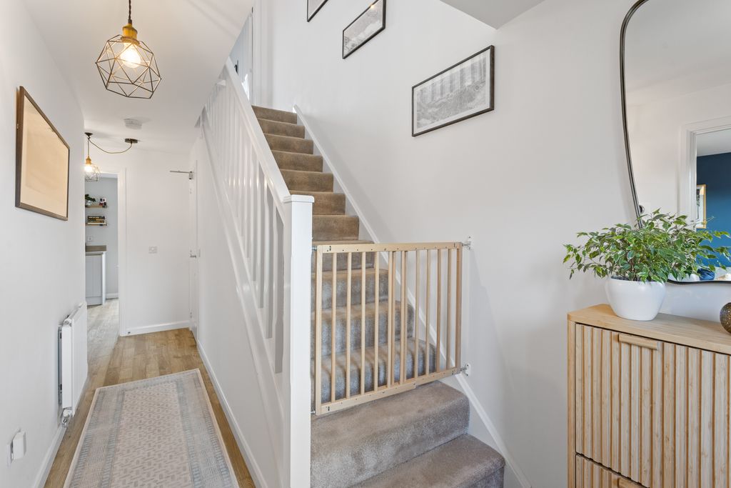 Additional image 11 of 4 bed town house for sale15 Bonaille Drive, Bilston EH25