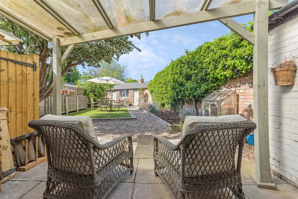 Additional image 18 of 3 bed end terrace house for saleHigh Street South, Olney MK46