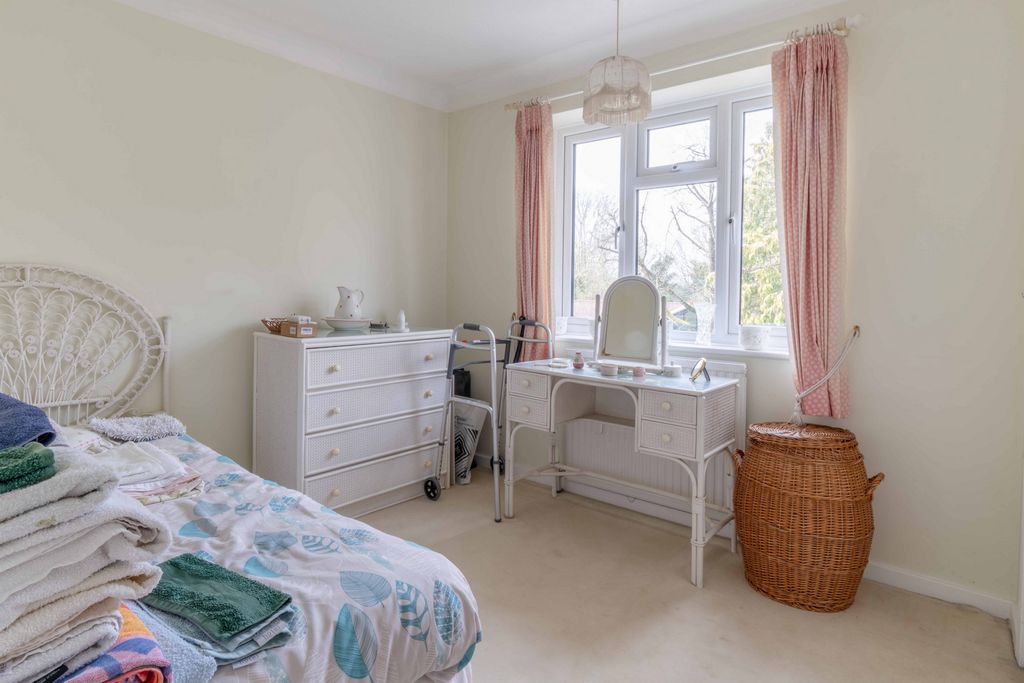 Additional image 18 of 4 bed detached house for saleOsborne Road, Potters Bar EN6