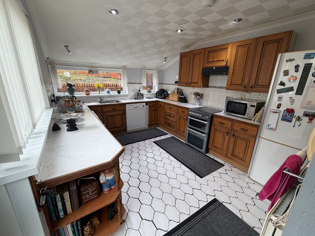 Additional image 6 of 3 bed semi-detached house for saleDaphne Road, Neath, Neath Port Talbot. SA10
