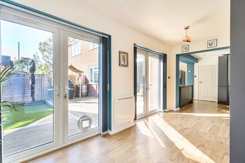 Additional image 20 of 4 bed semi-detached house for saleEssex Street, Newbury RG14
