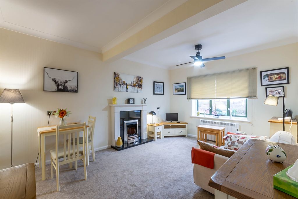 Additional image 5 of 1 bed flat for saleHigh Street, Maldon CM9