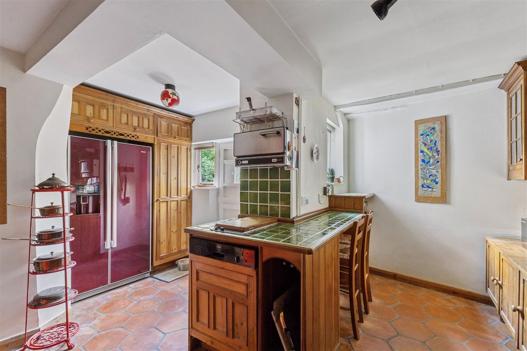 Additional image 4 of 4 bed terraced house for saleKnockhundred Row, Midhurst GU29