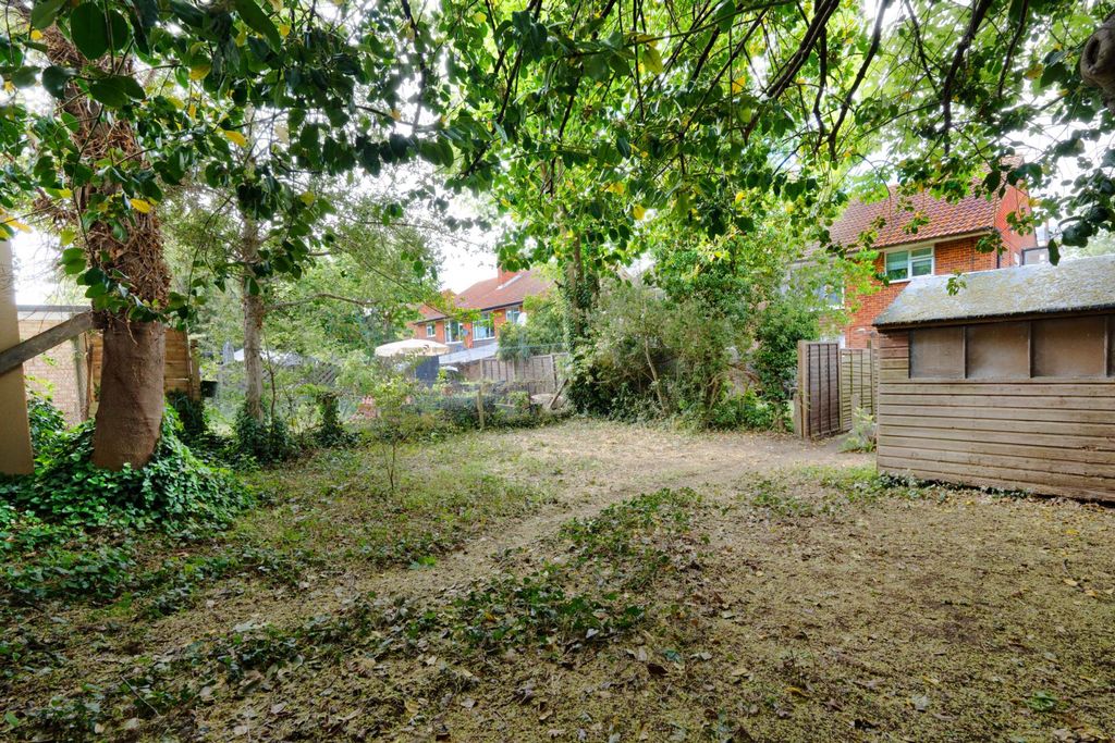 Additional image 10 of 2 bed maisonette for saleSussex Close, New Malden KT3