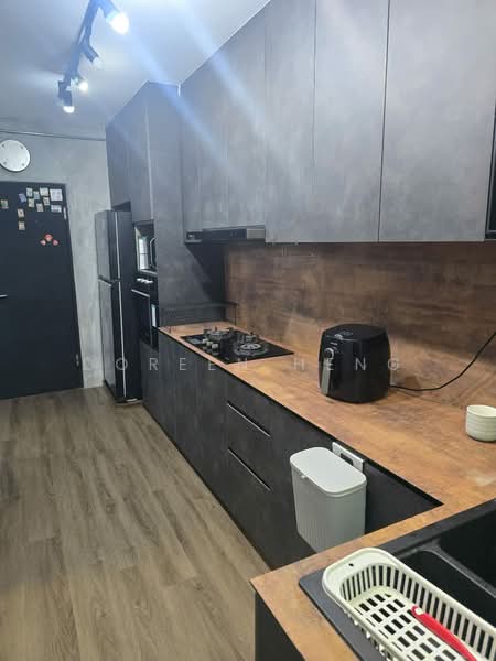 692B Choa Chu Kang Crescent photo 3