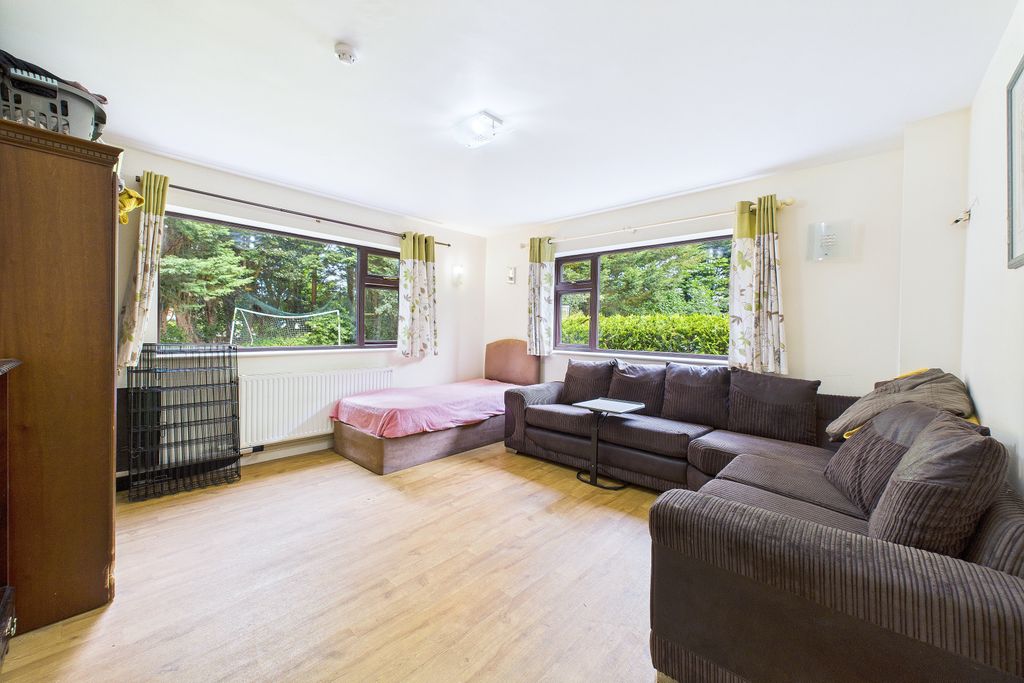 Additional image 5 of 8 bed detached house for saleHowick Park Avenue, Penwortham PR1