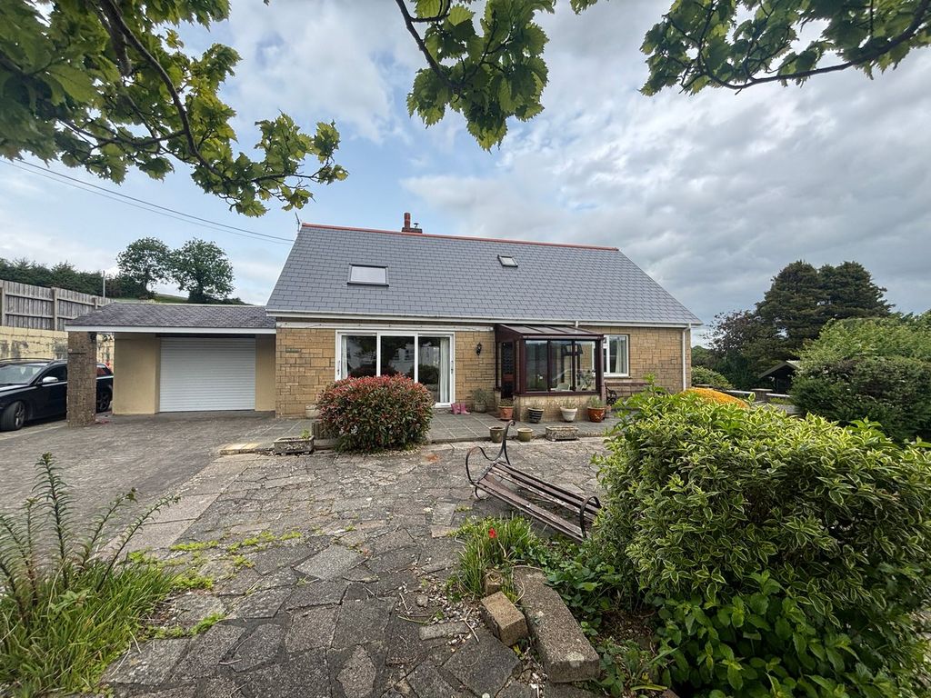 3 bed detached house for saleMaestir Road, Lampeter SA48