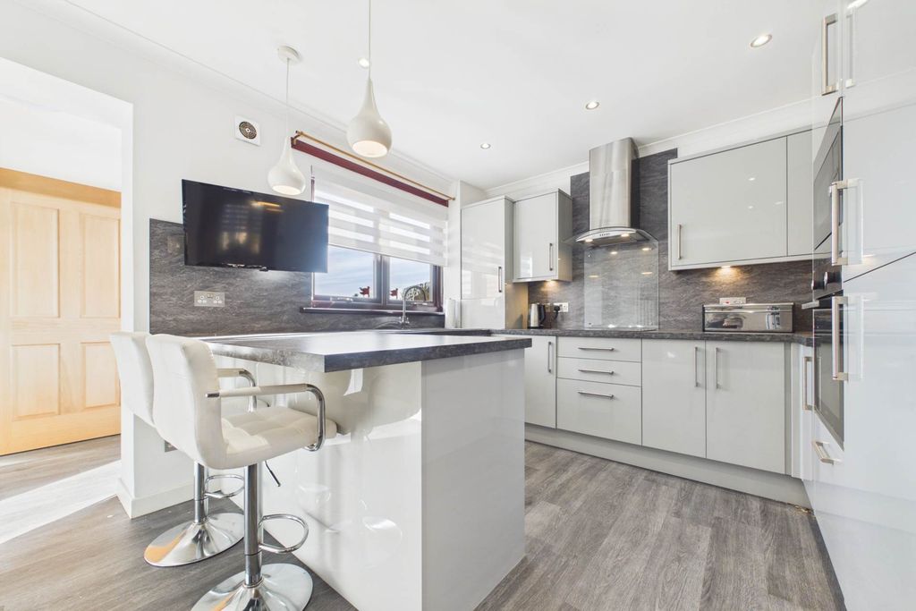 2 bed terraced house for saleDave Barrie Avenue, Larkhall ML9