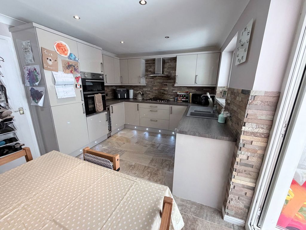 Additional image 8 of 3 bed detached house for saleRhodfa'r Coed, Maesteg CF34