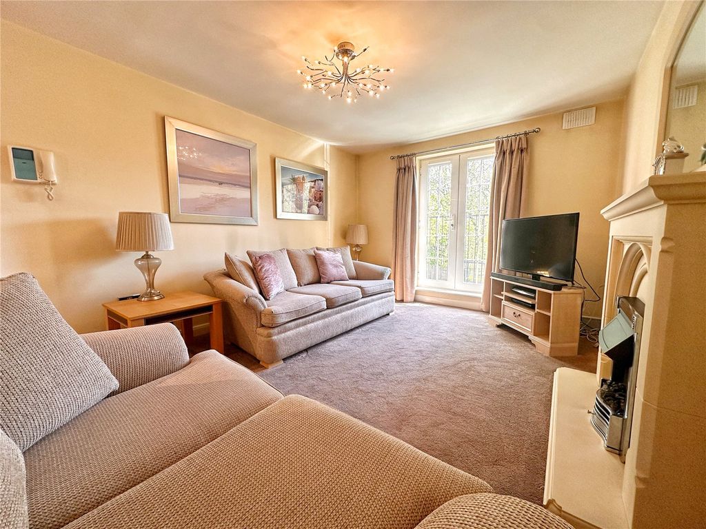 2 bed flat for saleCanberra Way, Balderstone, Rochdale, Greater Manchester OL11 photo 3
