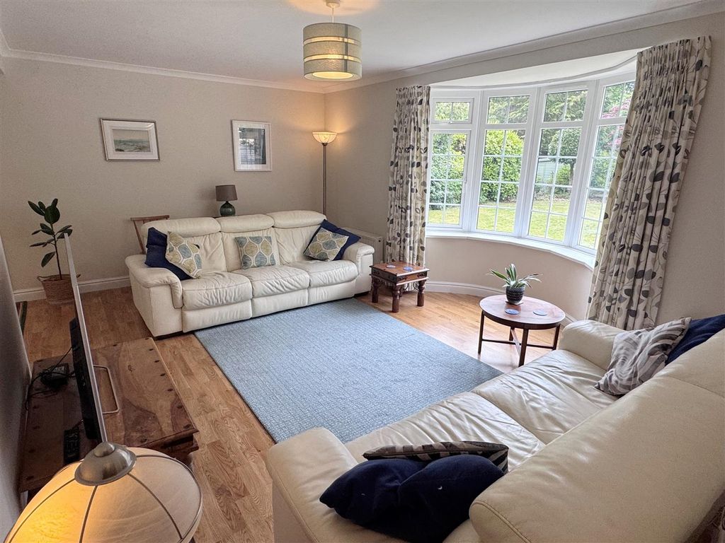 Additional image 10 of 5 bed detached house for saleAndover Road, Newbury RG14