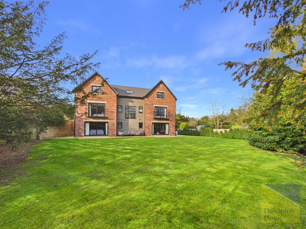 5 bed detached house for saleManor Drive, Kirkham PR4