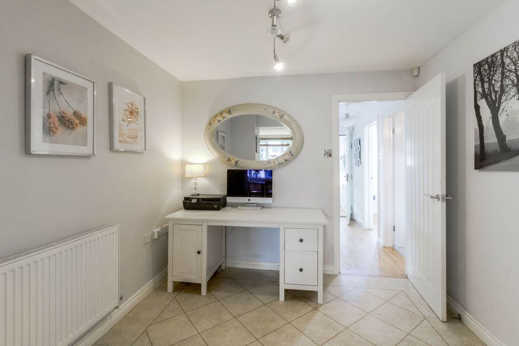 Additional image 10 of 4 bed detached house for salePennycress Way, Newport Pagnell MK16