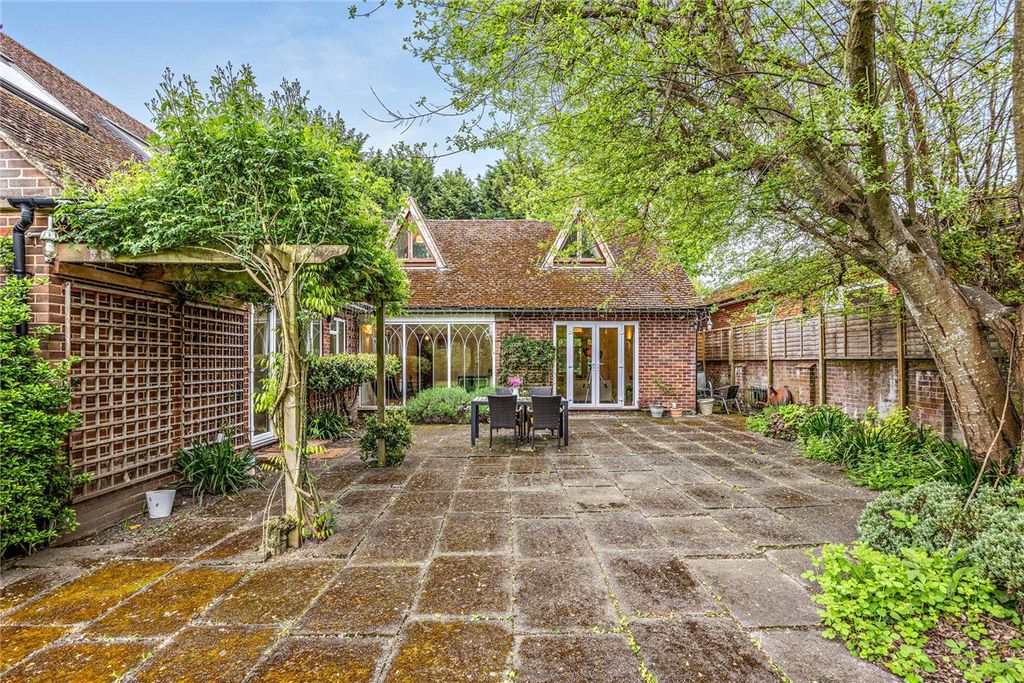 Additional image 34 of 5 bed detached house for saleAndover Road, Newbury, Berkshire RG14