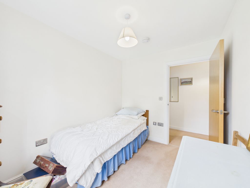 Additional image 7 of 2 bed flat for saleThe Retreat, Princes Risborough, Buckinghamshire HP27