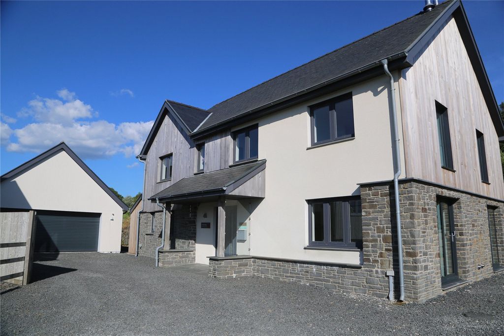 5 bed detached house for saleFfordd Mynydd Uchaf, Machynlleth, Powys SY20