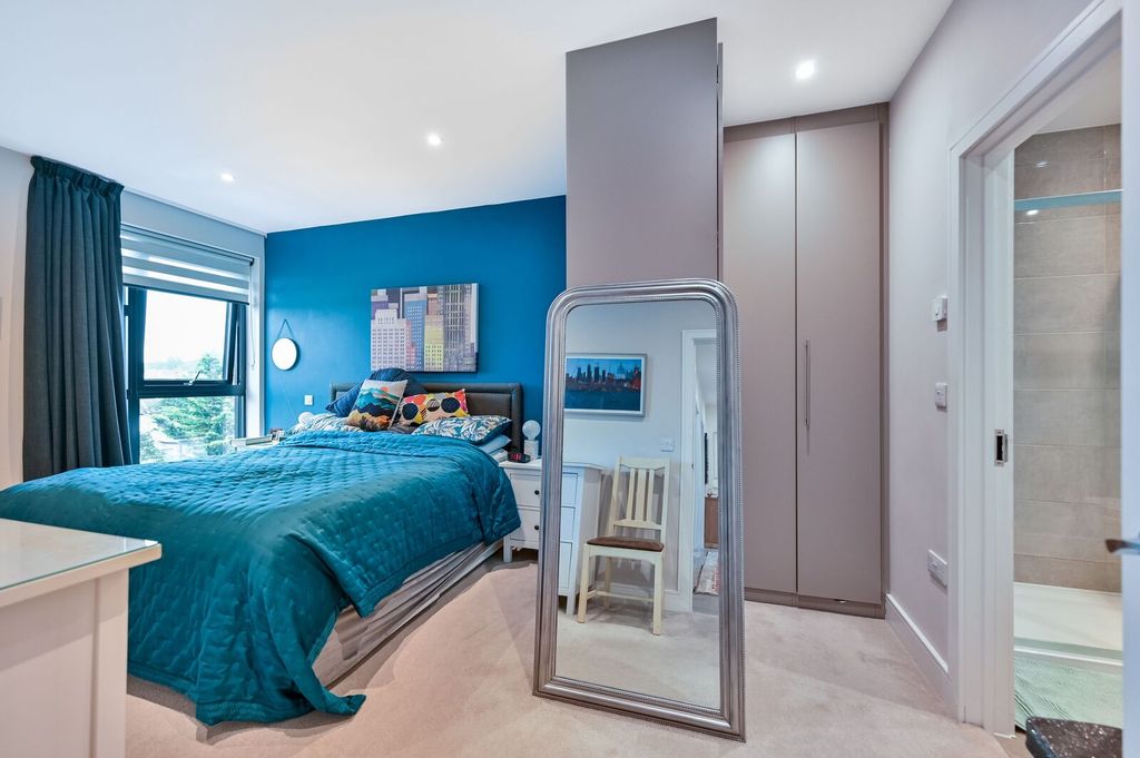 Additional image 5 of 3 bed flat for saleCoombe Road, New Malden KT3