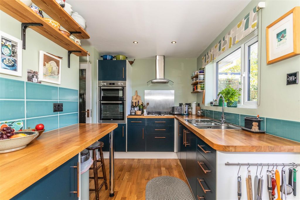 Additional image 11 of 3 bed semi-detached house for saleWellington Road, Newhaven BN9