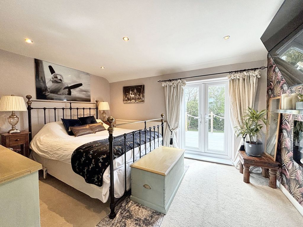 Additional image 16 of 5 bed farmhouse for saleManchester Road, Swinton M27