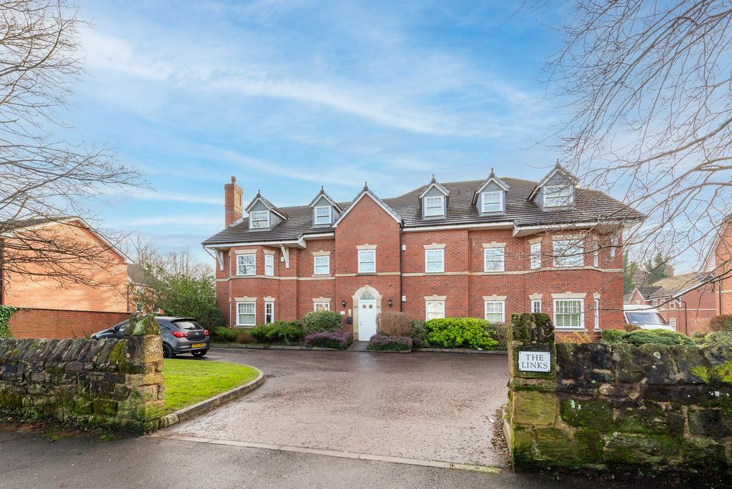 1 bed flat for saleThe Links, Howbeck Road, Prenton, Merseyside CH43