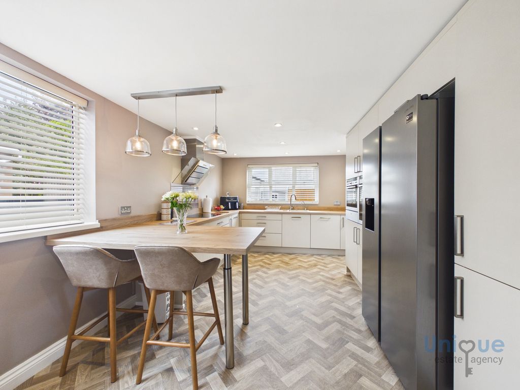 Additional image 3 of 4 bed semi-detached house for saleSawley Avenue, Lytham St. Annes FY8