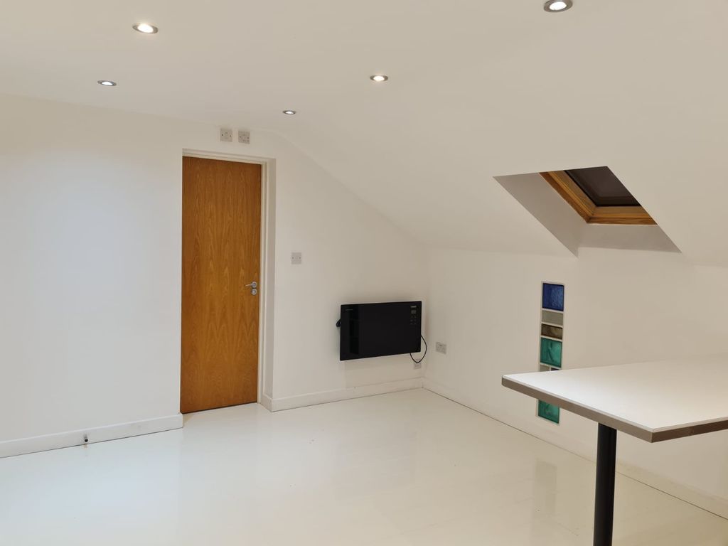 Additional image 12 of 9 bed property for saleHazelwood Road, Northampton, Northamptonshire NN1