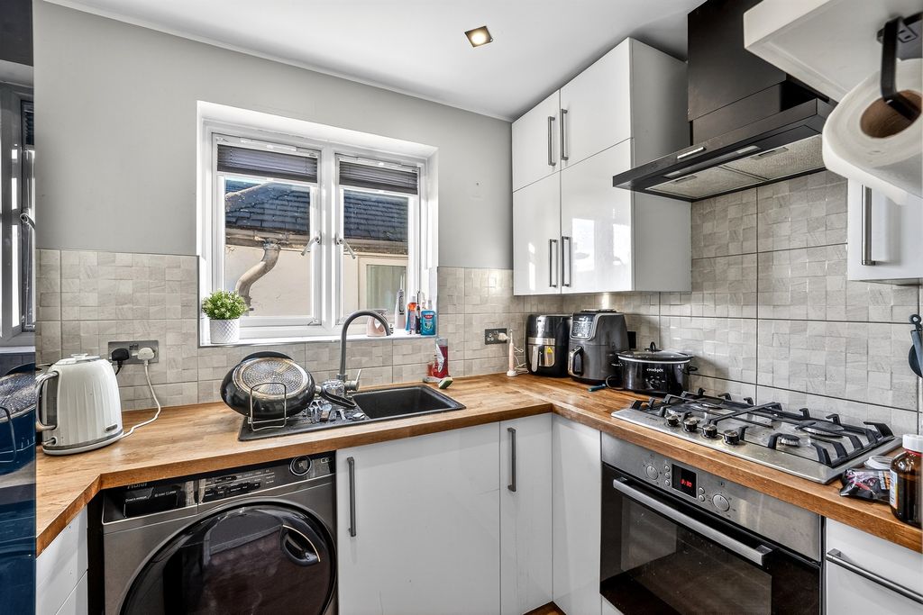 Additional image 2 of 2 bed maisonette for saleLynmouth Avenue, Morden SM4