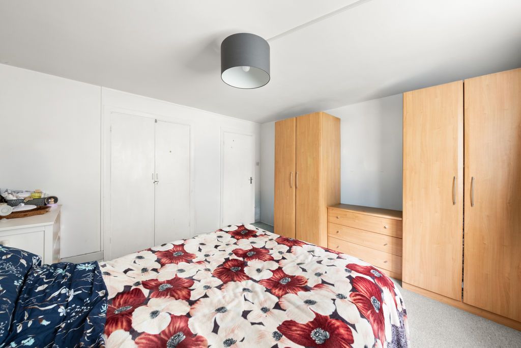 Additional image 7 of 2 bed flat for saleBurlington House, The Farmlands, Northolt UB5