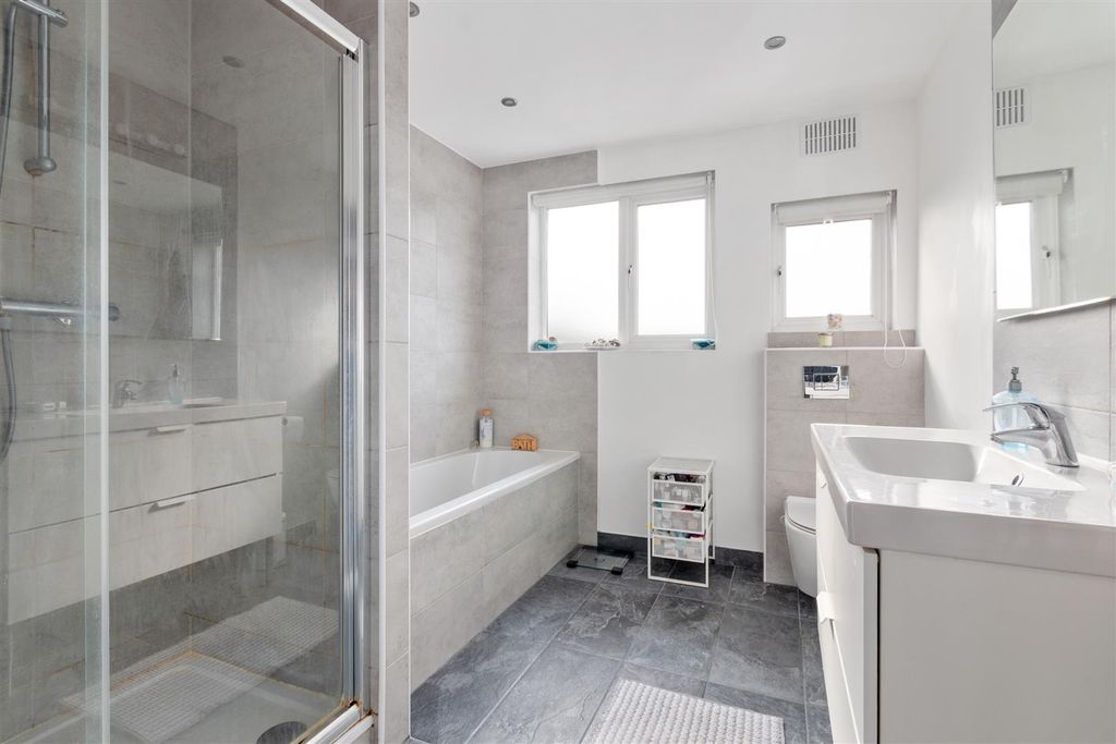 Additional image 7 of 4 bed property for saleWestcroft Gardens, Morden SM4