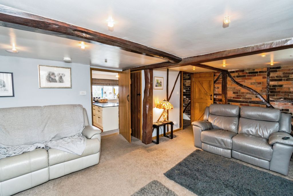 Additional image 5 of 3 bed detached house for saleSilver Street, Lyndhurst, Hampshire SO43
