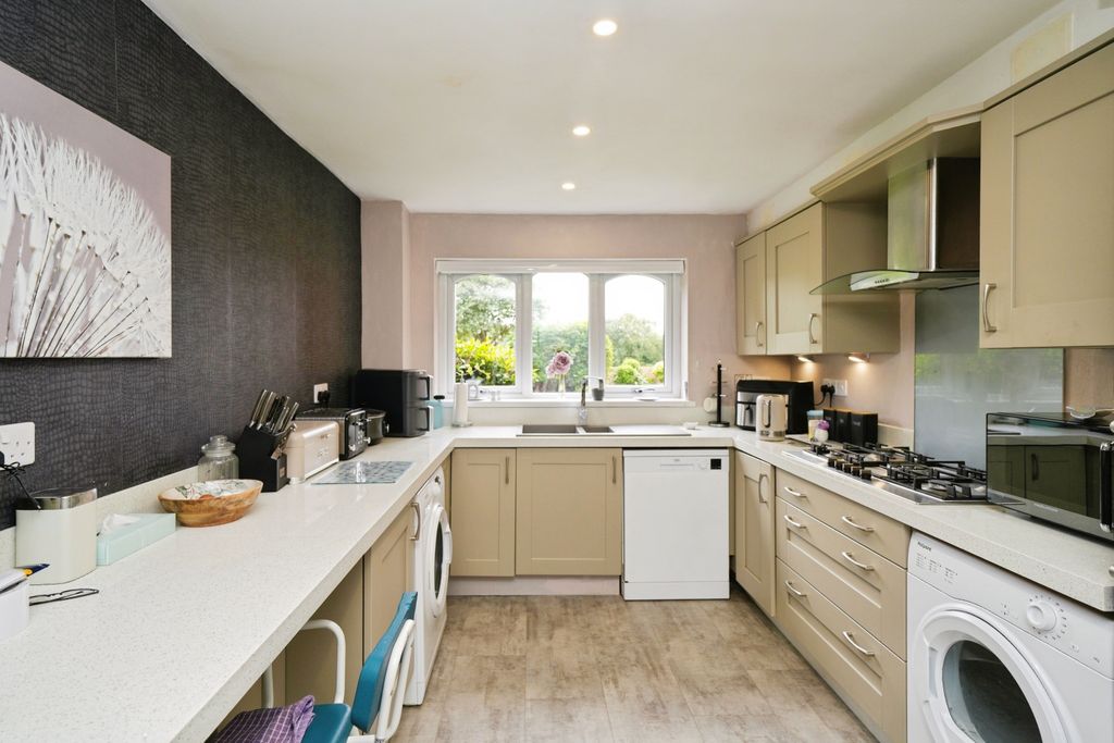 Additional image 4 of 3 bed flat for saleWaterford Road, Prenton CH43